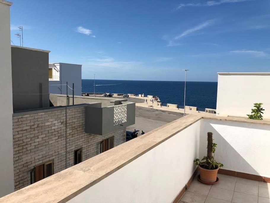 La Casa Di Gio Con Terrazzino Panoramico Leilighet Polignano a Mare Eksteriør bilde