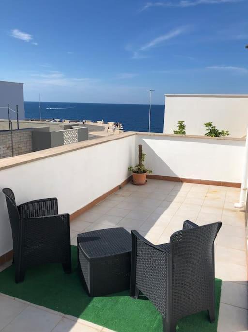 La Casa Di Gio Con Terrazzino Panoramico Leilighet Polignano a Mare Eksteriør bilde